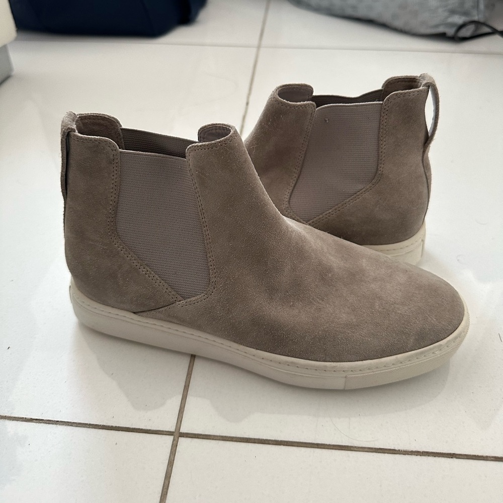Vince sneakers - size 6